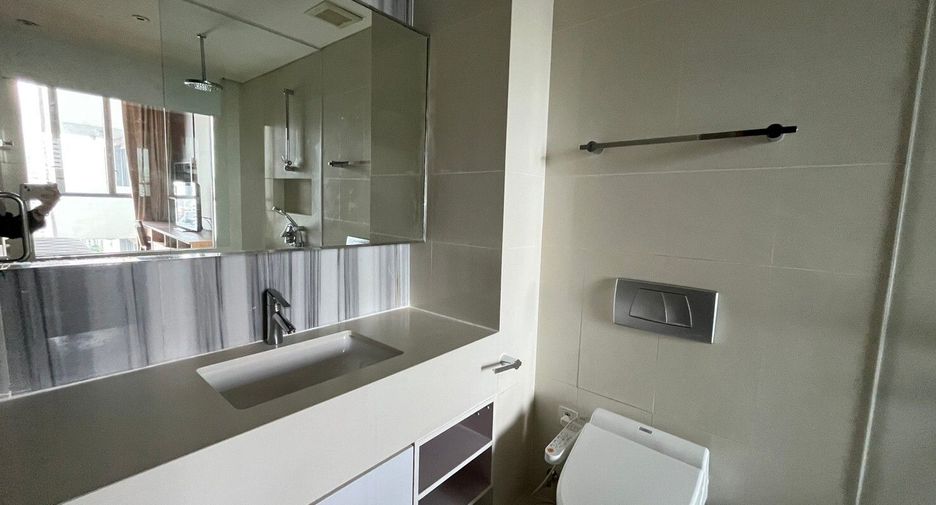 For rent 1 bed condo in Khlong Toei, Bangkok