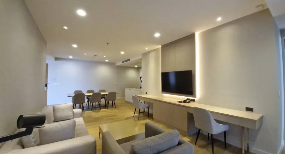 For rent 3 bedrooms apartment in Bang Kho Laem, Bangkok
