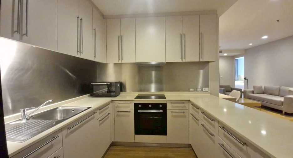 For rent 3 bedrooms apartment in Bang Kho Laem, Bangkok