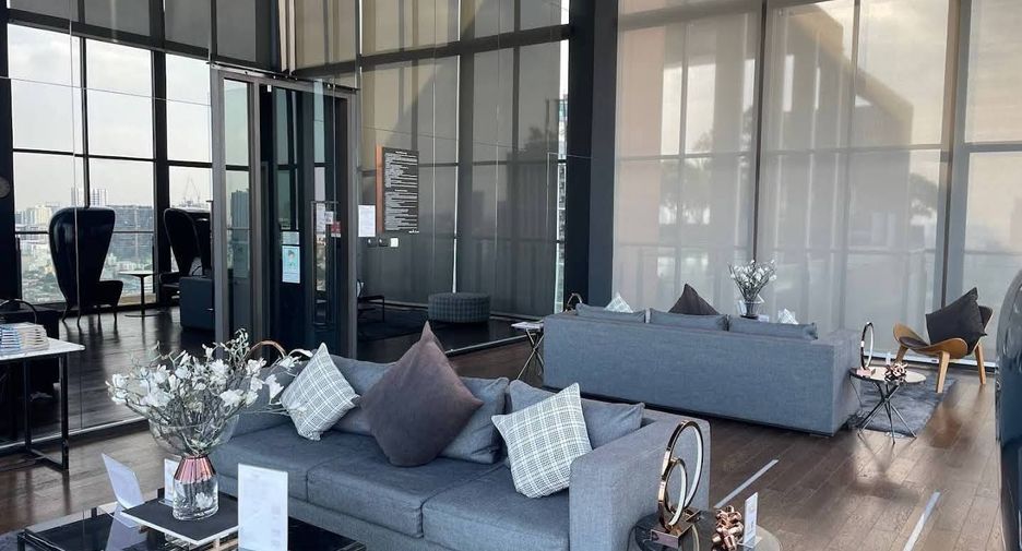 Condo en alquiler de 2 habitaciones en Chatuchak, Bangkok