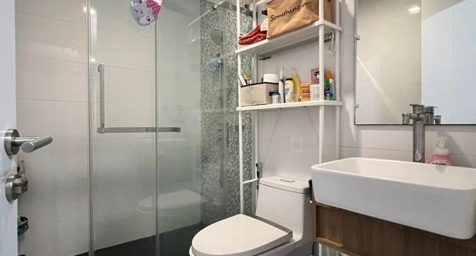 Аренда 2 спальни кондо в Ратчатхещи, Бангкок