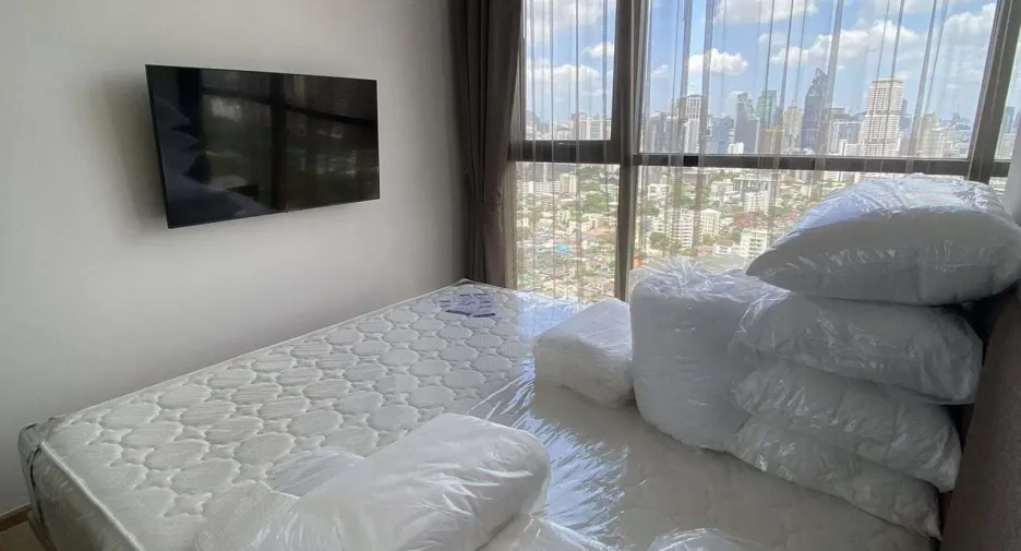 For rent 2 bedrooms condo in Khlong Toei, Bangkok