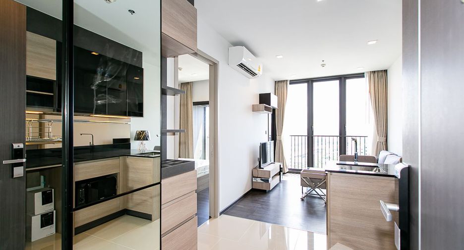 Wohnung zur Miete mit 1 Zimmer in Huai Khwang, Bangkok