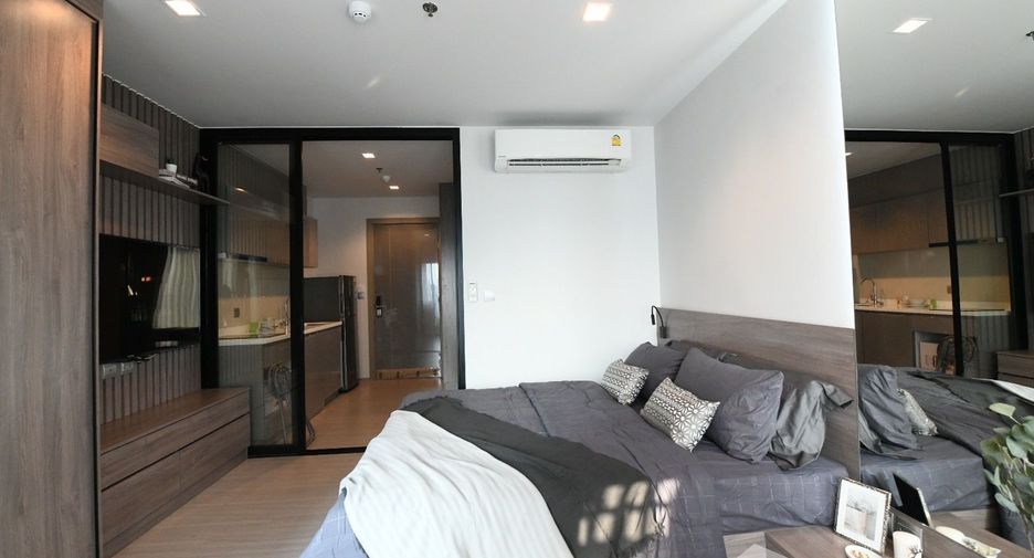 For rent studio condo in Huai Khwang, Bangkok