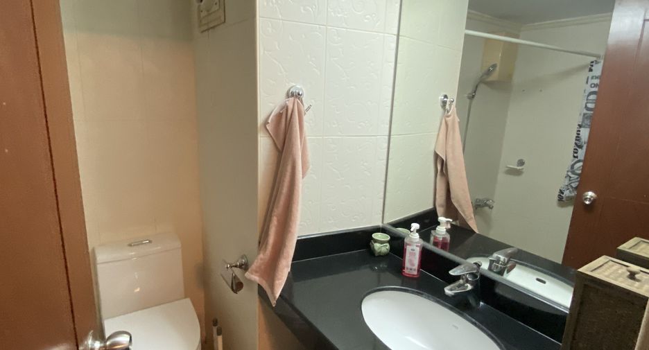 Wohnung zur Miete mit 2 Zimmer in Watthana, Bangkok