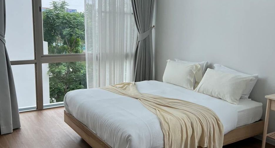 For rent 3 bedrooms house in Saphan Sung, Bangkok