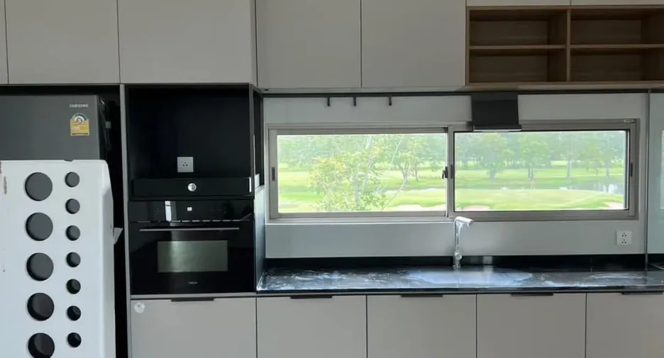 For rent 3 bedrooms house in Saphan Sung, Bangkok