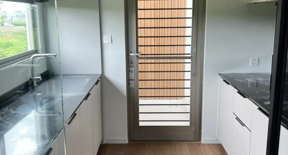 For rent 3 bedrooms house in Saphan Sung, Bangkok