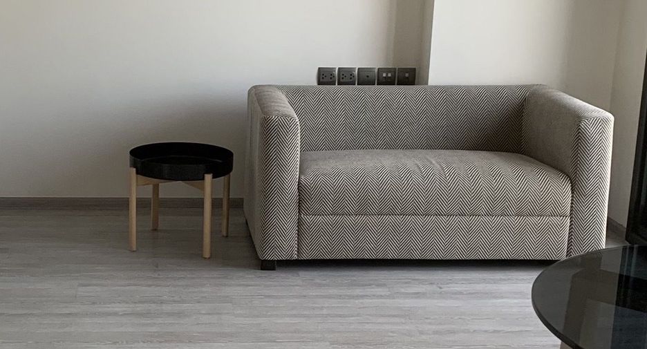For rent 1 bed condo in Phra Khanong, Bangkok