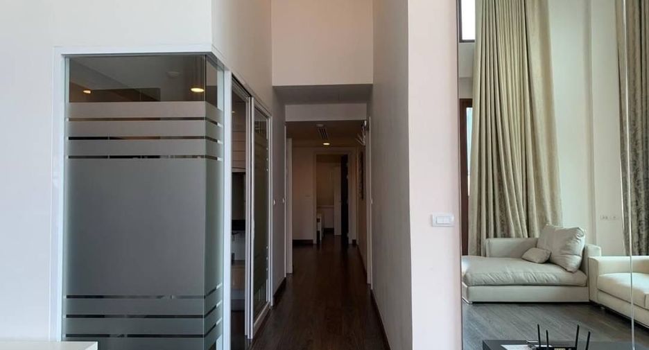 For rent 3 bedrooms condo in Khlong Toei, Bangkok