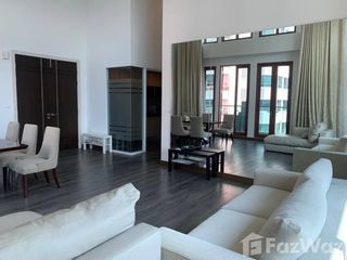 For rent 3 bedrooms condo in Khlong Toei, Bangkok