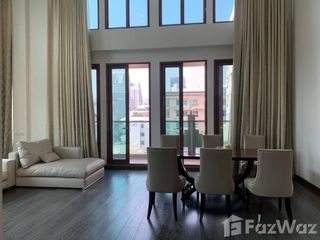 For rent 3 bedrooms condo in Khlong Toei, Bangkok