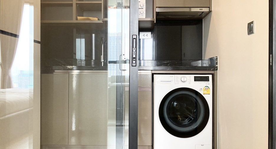 For rent 1 bed condo in Khlong Toei, Bangkok