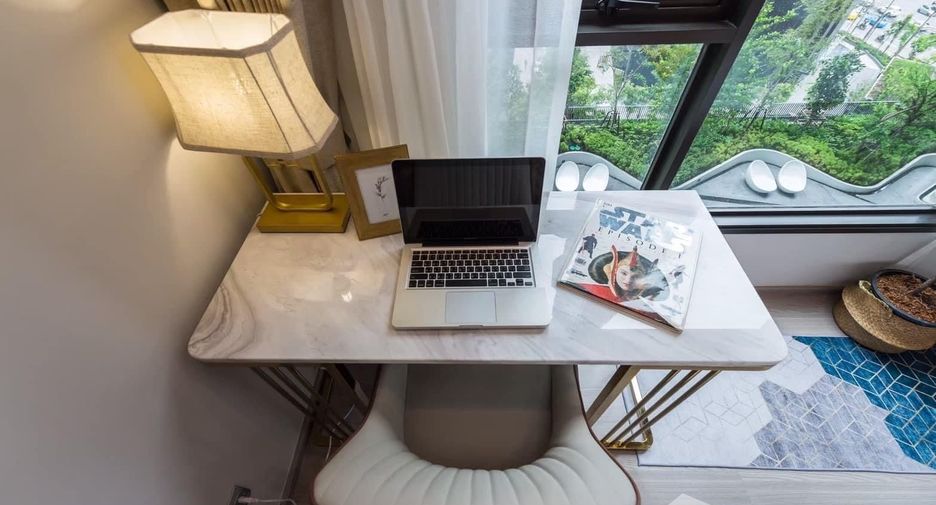 À louer studio condo à Huai Khwang, Bangkok
