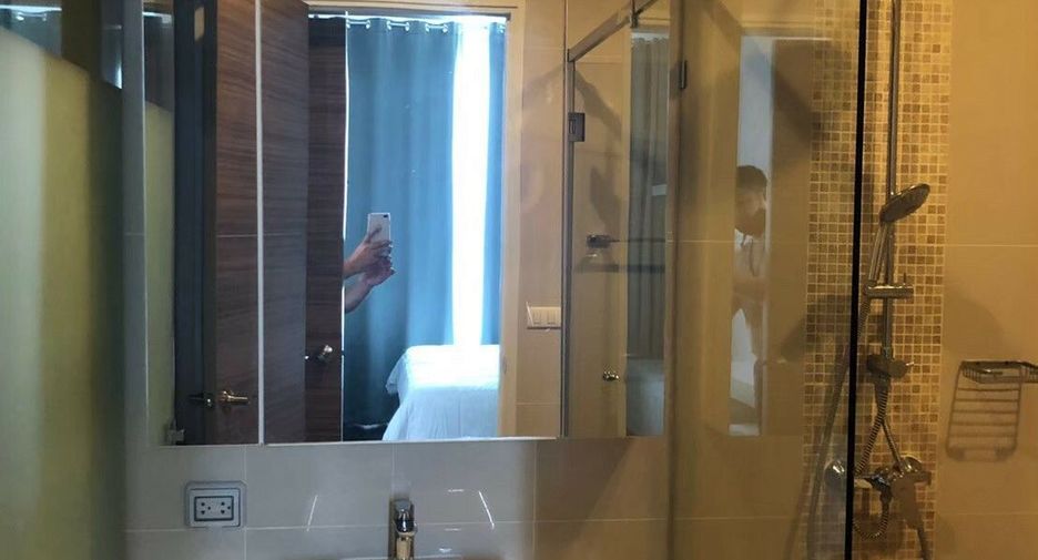 For rent 1 bed condo in Watthana, Bangkok