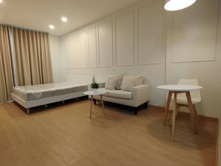 Wohnung zur Miete mit Studio in Khlong San, Bangkok