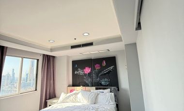 For rent 3 bedrooms condo in Watthana, Bangkok