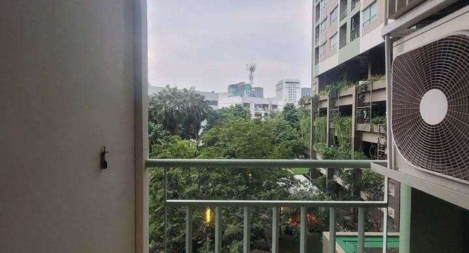 For rent 1 bed condo in Huai Khwang, Bangkok