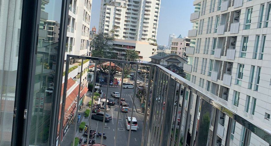 For rent 1 bed condo in Watthana, Bangkok
