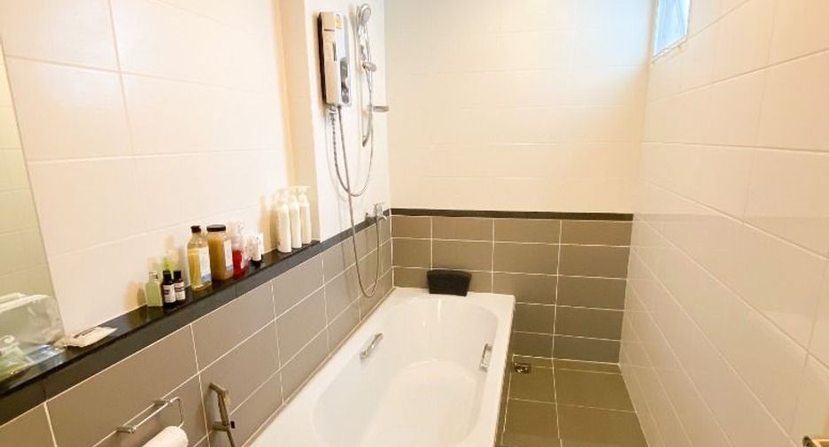 For rent 3 bedrooms townhouse in Suan Luang, Bangkok