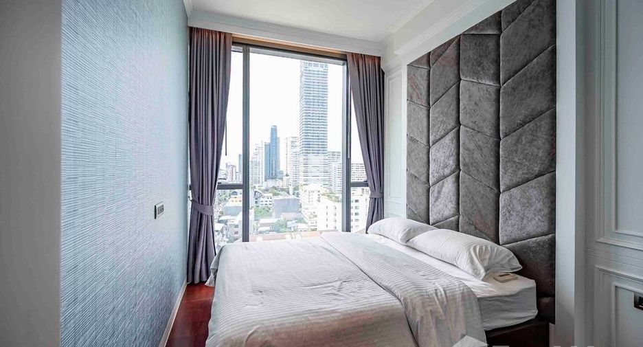 For rent 2 bedrooms condo in Watthana, Bangkok