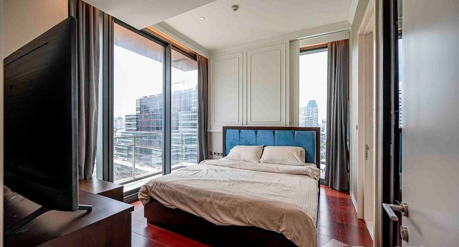 For rent 2 bedrooms condo in Watthana, Bangkok
