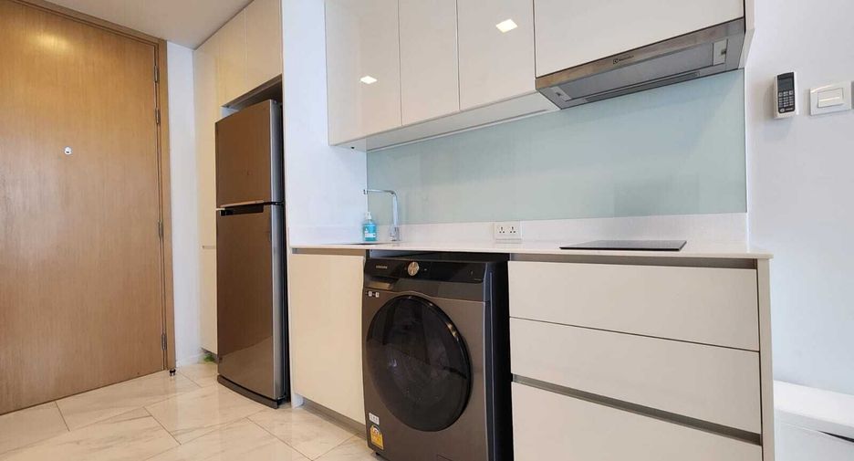 For rent 1 bed condo in Watthana, Bangkok