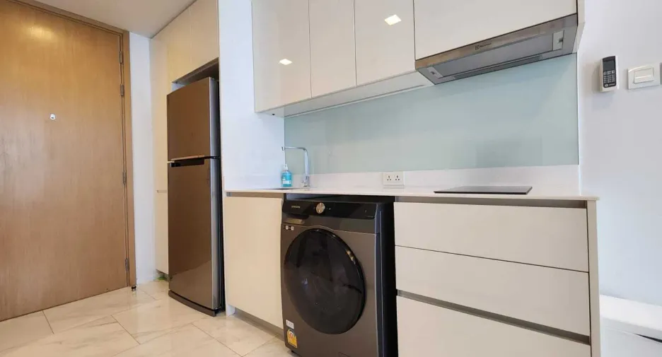 For rent 1 bed condo in Watthana, Bangkok