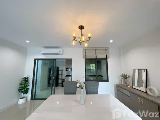 For rent 3 ベッドルーム townhouse in Bang Phli, Samut Prakan