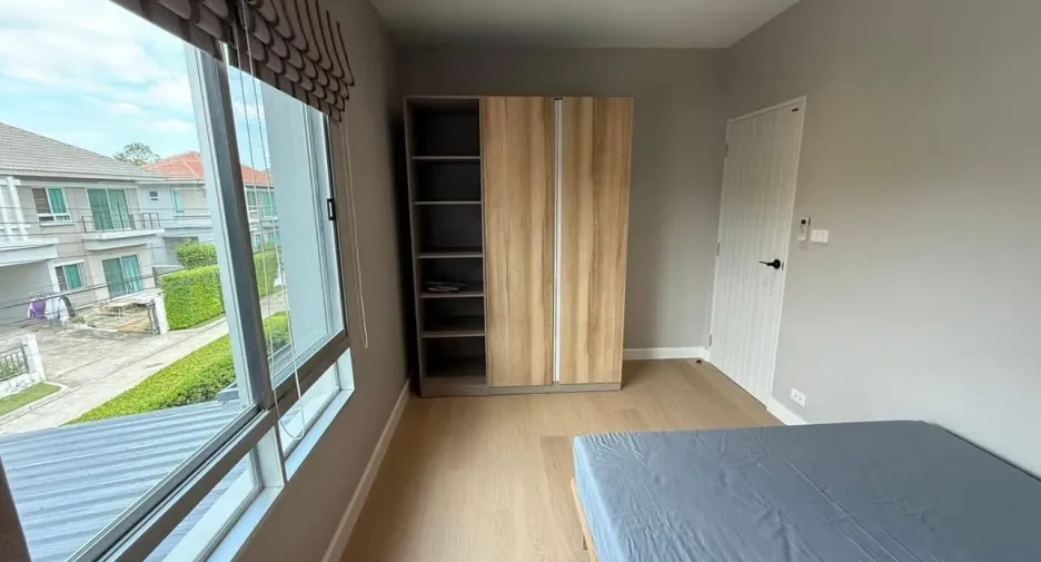 For rent 3 bedrooms house in Prawet, Bangkok