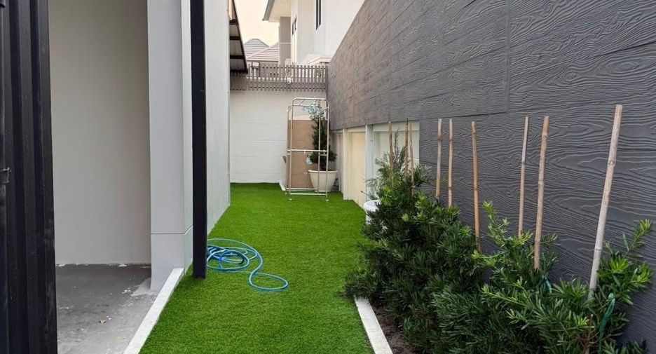 For rent 3 bedrooms house in Prawet, Bangkok