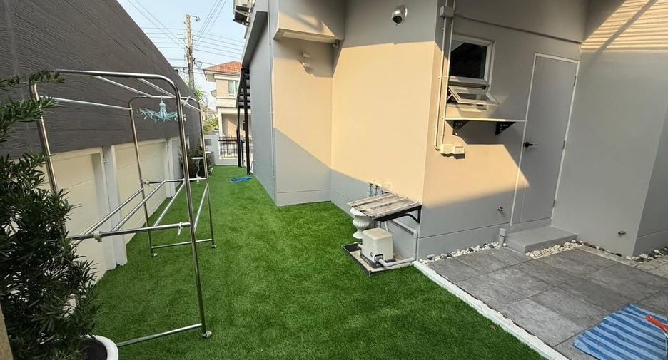 For rent 3 bedrooms house in Prawet, Bangkok