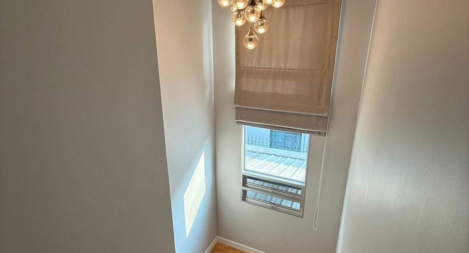 For rent 3 bedrooms house in Prawet, Bangkok