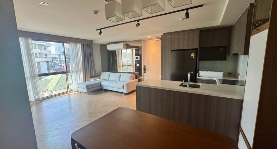 For rent 2 bedrooms condo in Watthana, Bangkok
