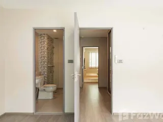 For rent 3 bedrooms townhouse in Lat Phrao, Bangkok