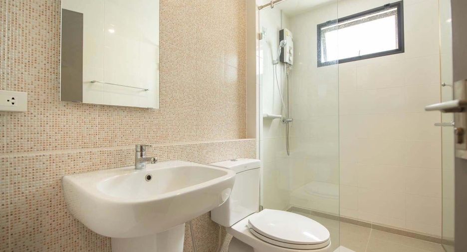 For rent 3 ベッドルーム townhouse in Lat Phrao, Bangkok