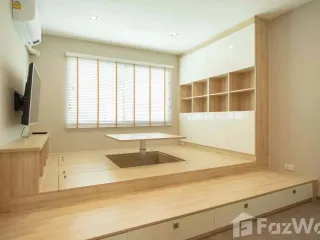 For rent 3 bedrooms townhouse in Lat Phrao, Bangkok