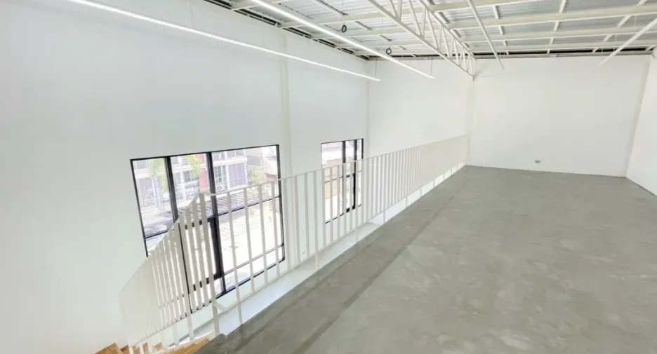 For rent office in Huai Khwang, Bangkok
