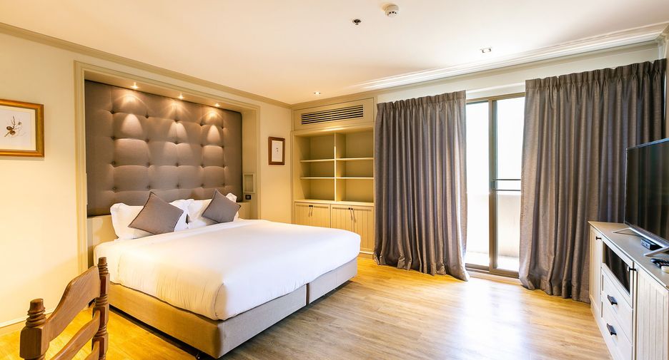 For rent 2 bedrooms apartment in Watthana, Bangkok