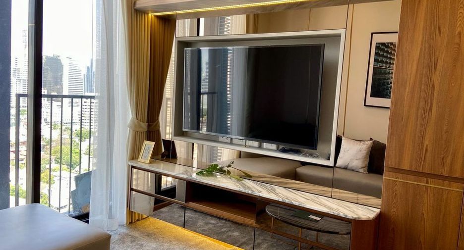 For rent 2 bedrooms condo in Watthana, Bangkok