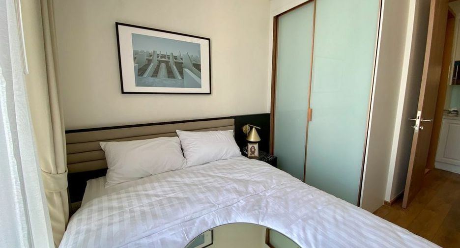 For rent 2 bedrooms condo in Watthana, Bangkok
