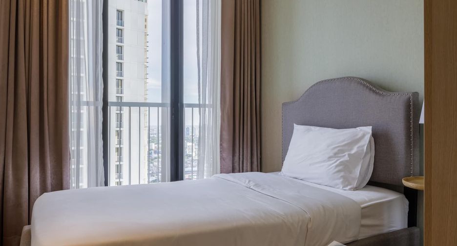 For rent 2 bedrooms condo in Khlong Toei, Bangkok