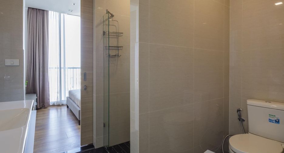 For rent 2 bedrooms condo in Khlong Toei, Bangkok