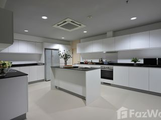 Apartamento en alquiler de 3 habitaciones en Watthana, Bangkok