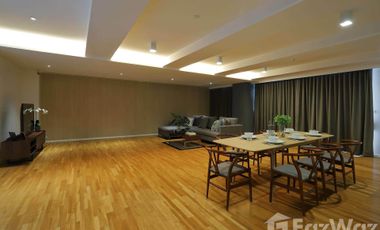 For rent 3 bedrooms apartment in Watthana, Bangkok