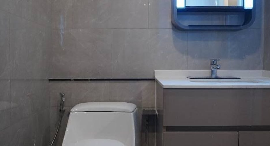 For rent 1 bed condo in Huai Khwang, Bangkok