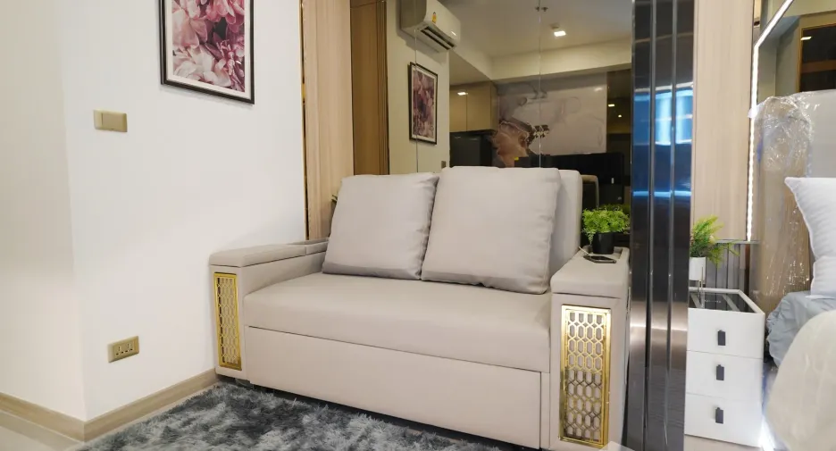 For rent 1 bed condo in Huai Khwang, Bangkok