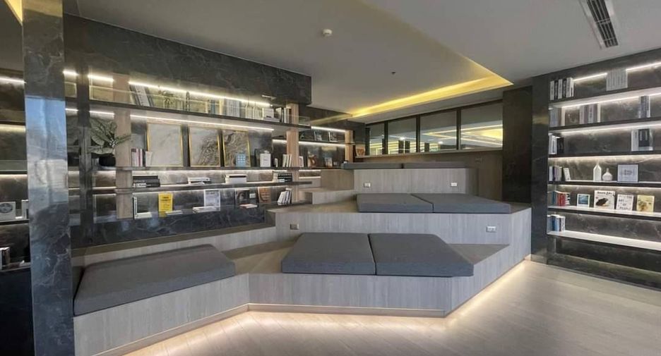 For rent 1 bed condo in Huai Khwang, Bangkok