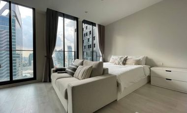 For rent 1 bed condo in Pathum Wan, Bangkok