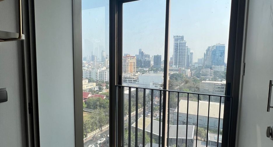 For rent 1 bed condo in Watthana, Bangkok